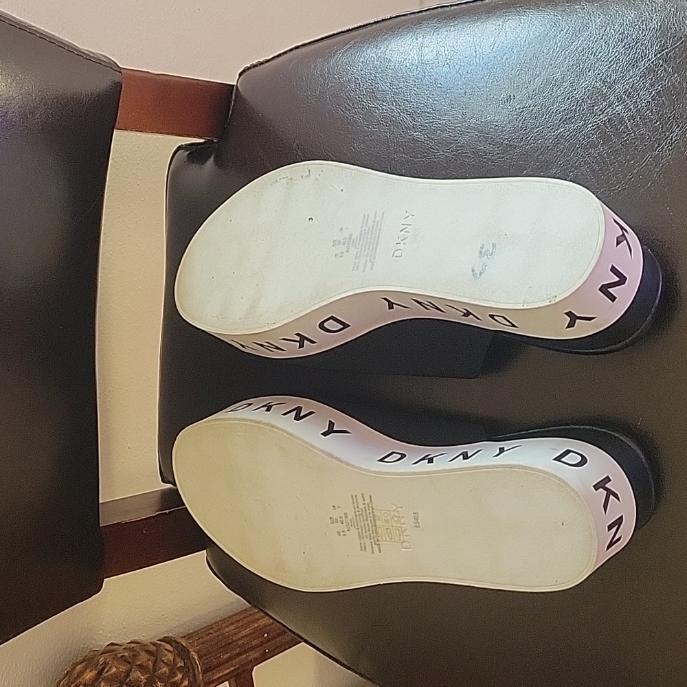 DKNY wedge flats - Picture 4 of 5